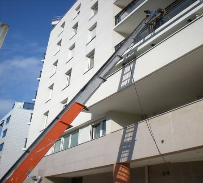 monte-meuble pour chantier à Trezeny (22)